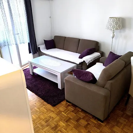 Sneki Apartment *